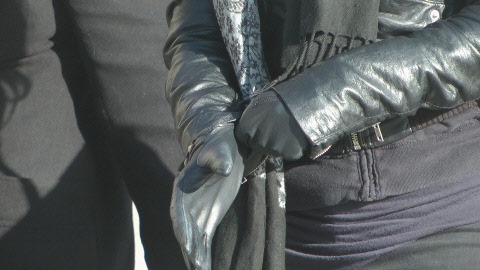 girl-in-leather-gloves-jacket-2-page9
