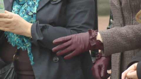 girl-leather-gloves-1-lederhandschuhe-damen.jpg