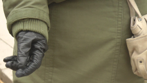 girl-leather-gloves-3-lederhandschuhe-damen.jpg