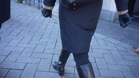 girls-leather-gloves-leather-pants