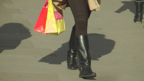 girl-in-leather-gloves-jacket-boots