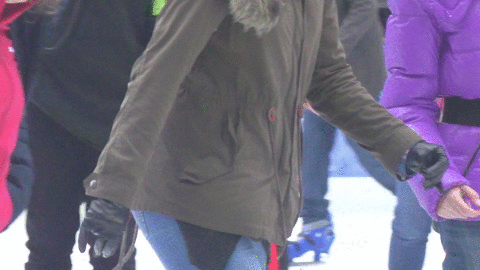 street-videos-girls-in-leather-gloves-and-pants-with-leather-jacket-and-boots