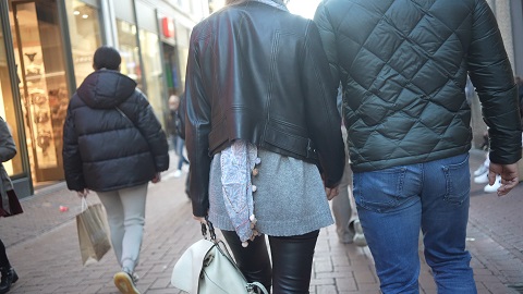 guy-girl-leather-jacket-asian-candid