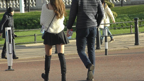 guy-girl-leather-jacket-asian-candid