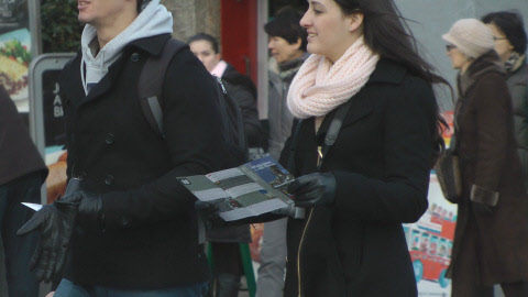 girls-in-leather-candid-street