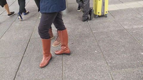 candid-leather-jacket-gloves-boots-pants