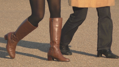 asian-girl-in-leather-jacket-boots