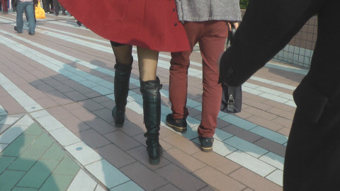 asian-girl-in-leather-jacket-boots