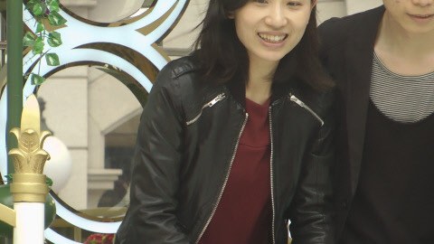 asian-girl-in-leather-jacket-boots