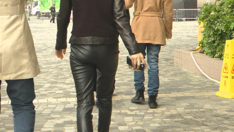 girl-in-leather-gloves-jacket-boots