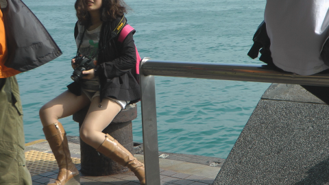 asian-girl-in-leather-jacket-boots