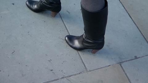 girls-in-leather-candid-street