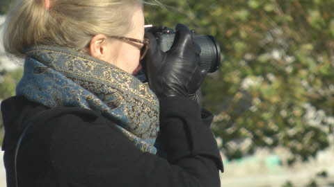 girl-leather-gloves-camera-page-6