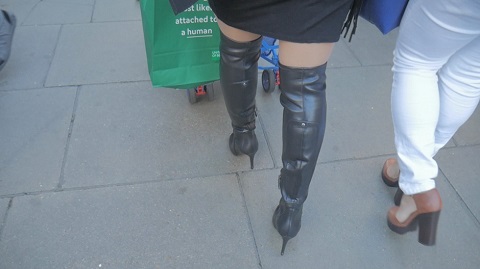 street-leather-boots-overknee-girl